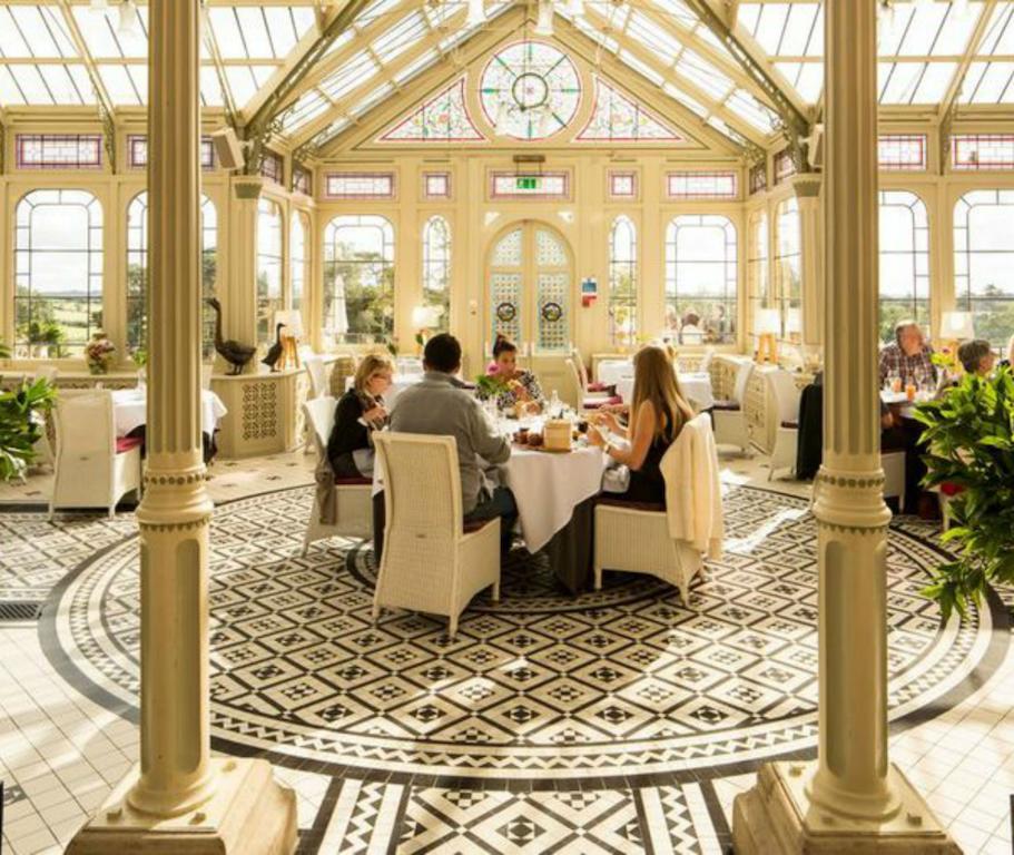 לאטרוורת' Kilworth House Hotel And Theatre מראה חיצוני תמונה