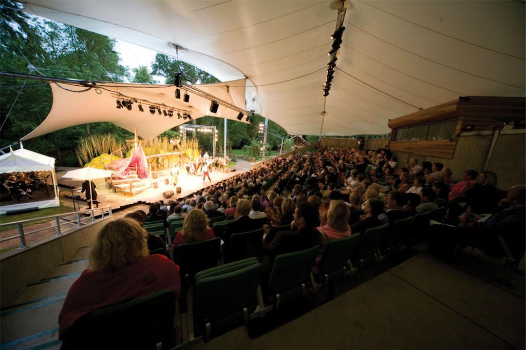 לאטרוורת' Kilworth House Hotel And Theatre מראה חיצוני תמונה